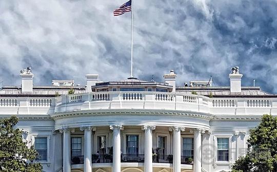 特朗普行政令全文：让401(K)投资者更易获得另类资产