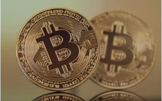 BTC巨鲸转向华尔街：超30亿美元回流传统金融体系
