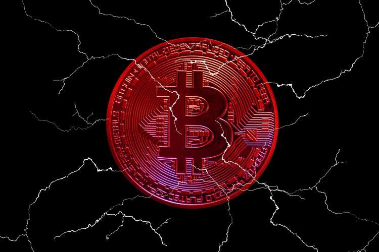 比特币暴跌，中本聪的巨额财富缩水50亿美元。