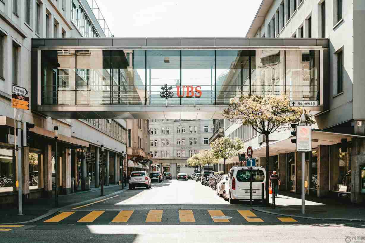 瑞银集团与Chainlink在100万亿美元市场中完成首次链上代币化基金赎回